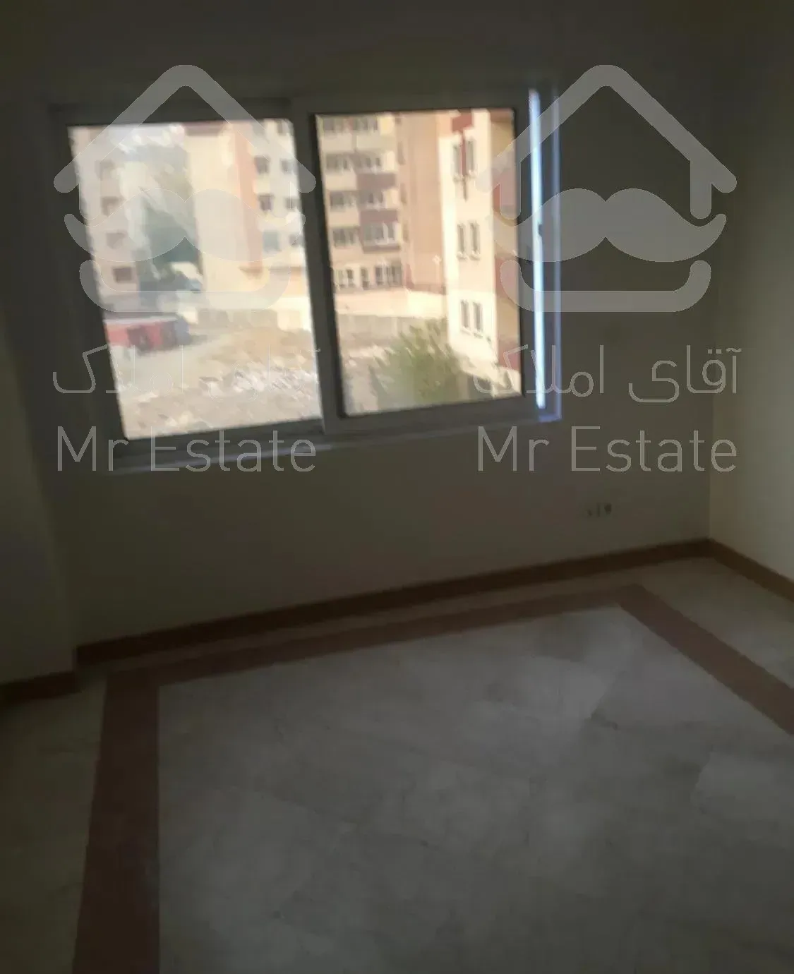 ااپارتمان ١٣٥مترمربع درمجتمع اساتیت