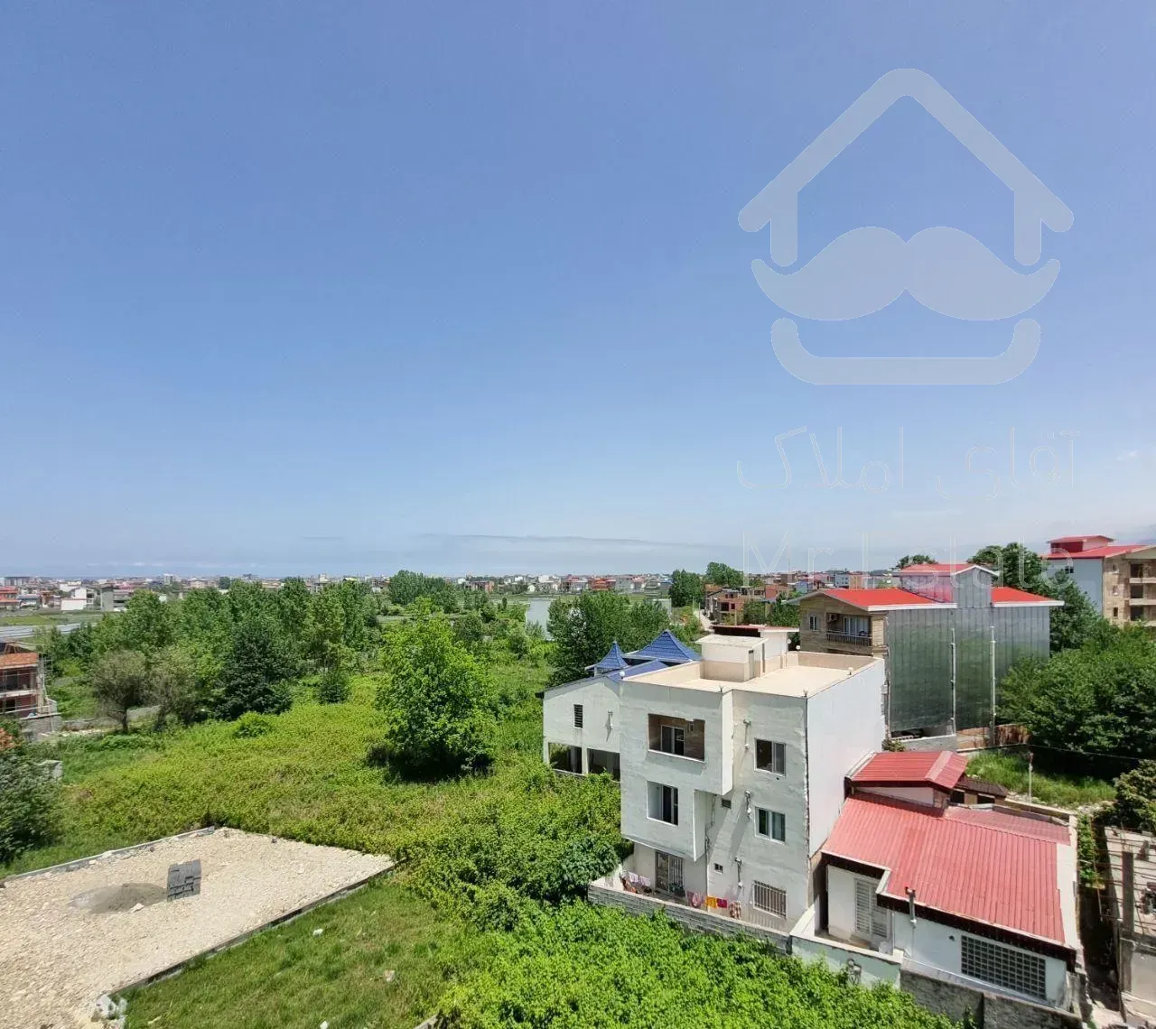 ۸۸ متر آپارتمان جنگلی با روف مشاع ، دید ابدی