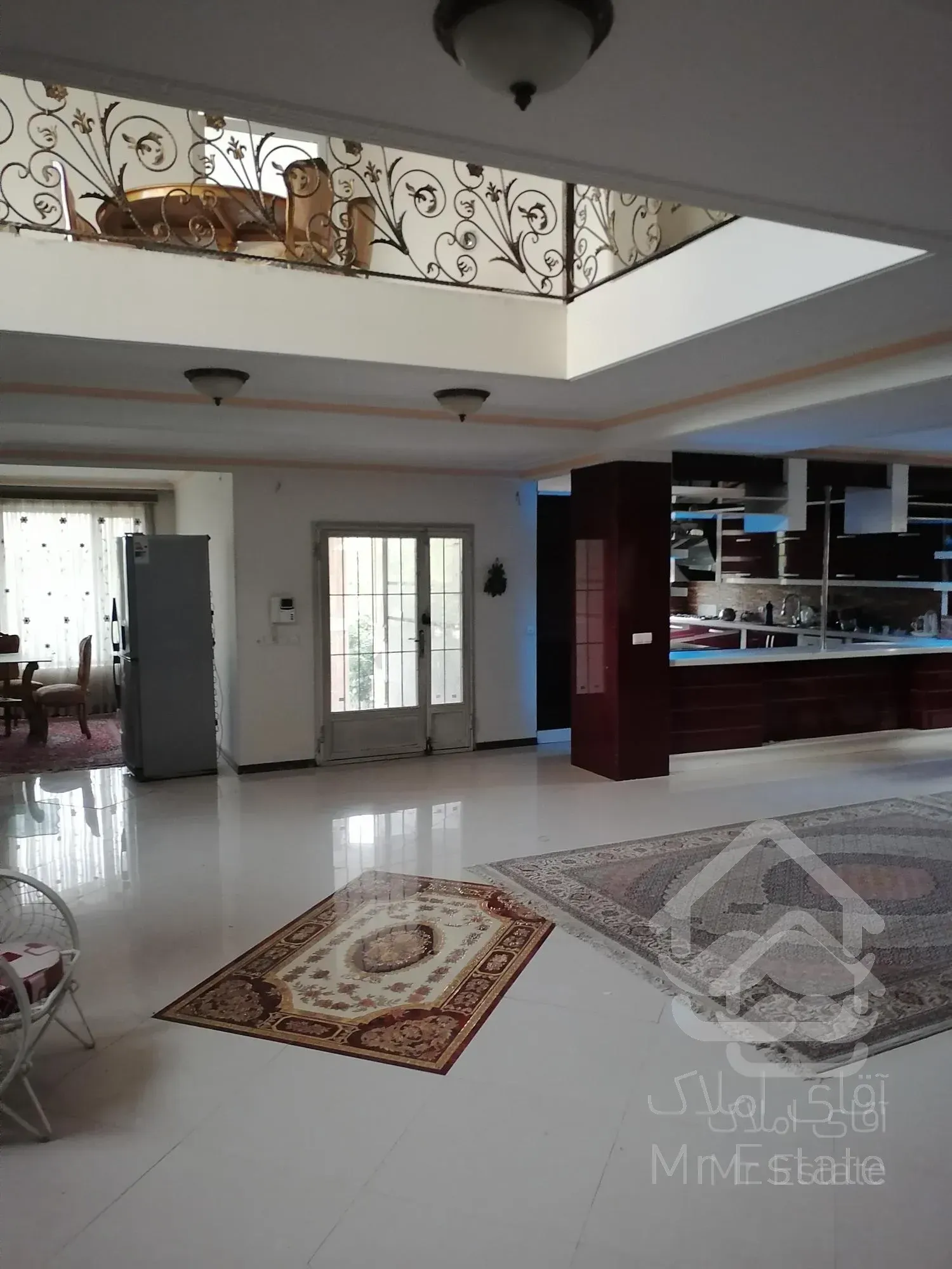 ویلا ۱۸۰۰متر