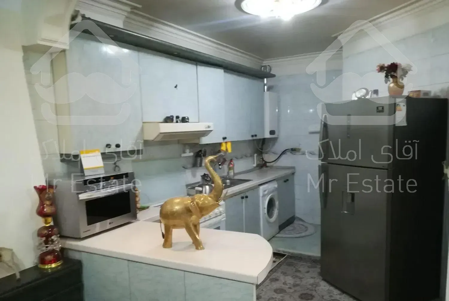 93 متر تهران ویلا، سرمایه گذاری و سکونت