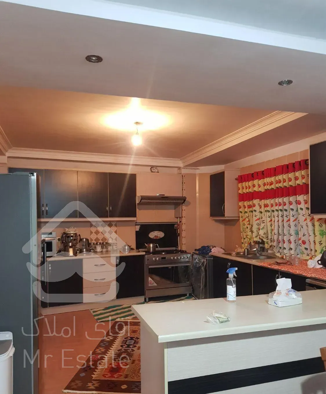 ۱۰۳متر ۲ خوابه تک واحدی در  ابتدای خیابان امام