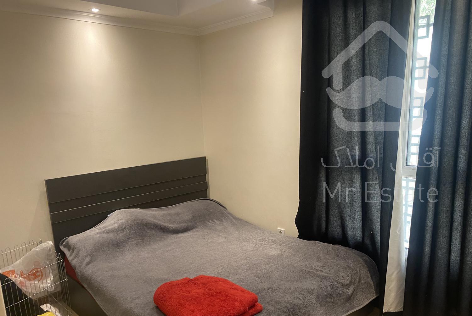 نیاوران۱۳۰متر۲خواب هر۲مستر ویو دار تک واحدی