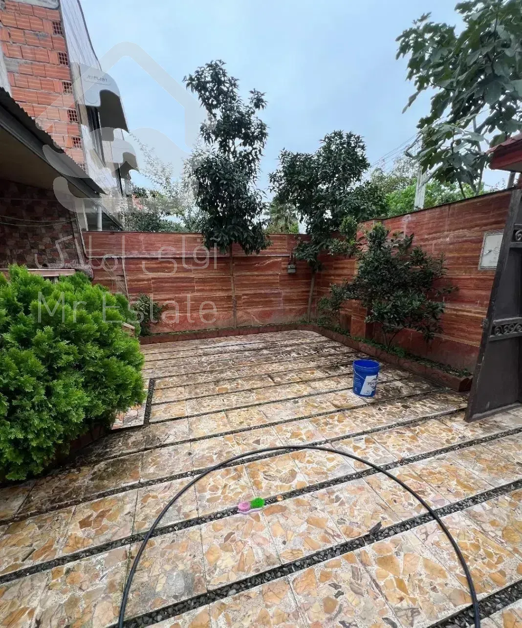 فروش فوری ویلای نیم پیلوت 180متری املاک آلفا