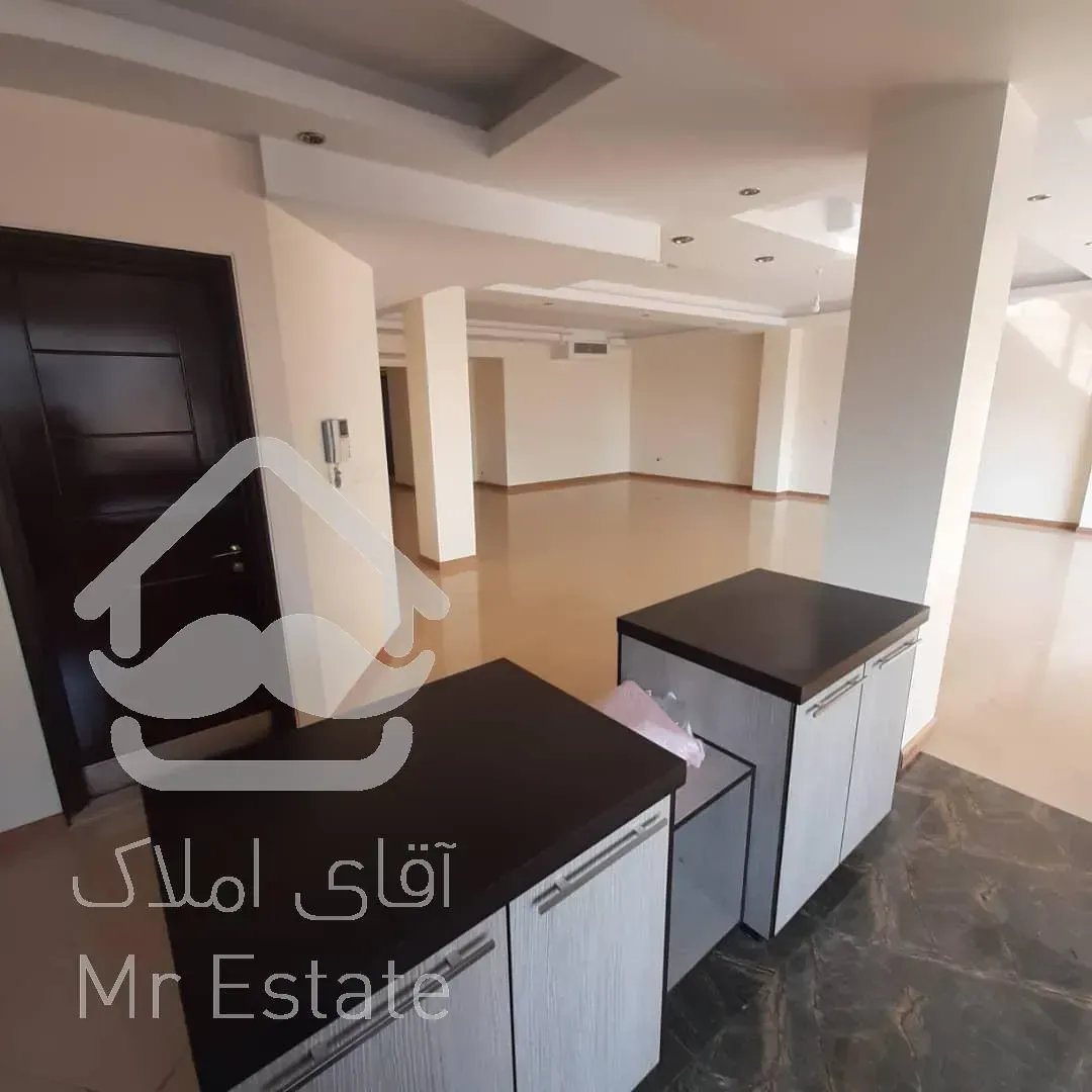 اجاره و رهن آپارتمان زعفرانیه 200  متر اکازيون