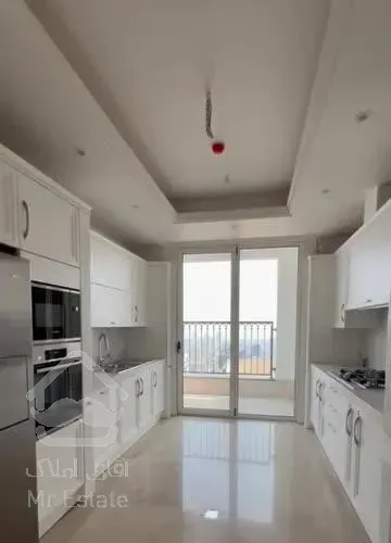 ۲۰۵ متر اپارتمان با ۱۵ متر تراس