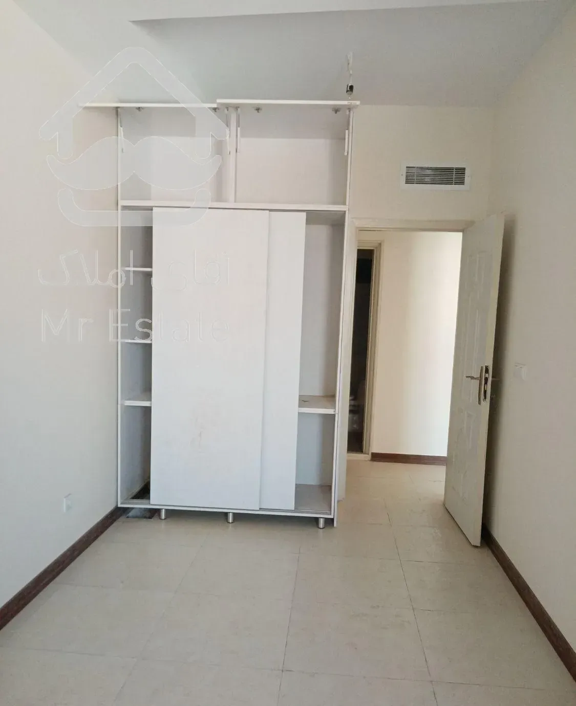 آپارتمان کلیدنخورده به متراژ 146مترودارای 3 اتاق