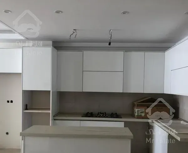 ۱۱۲ متر ، نوساز کلیدنخورده ، فلکه اول صادقیه