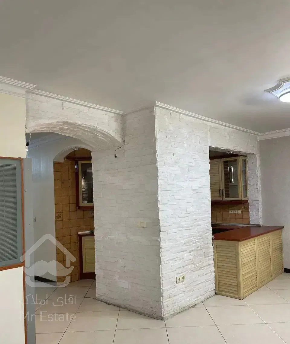 ۱۰۰ متر ۲ خوبه م. اداری میرزای شیرازی