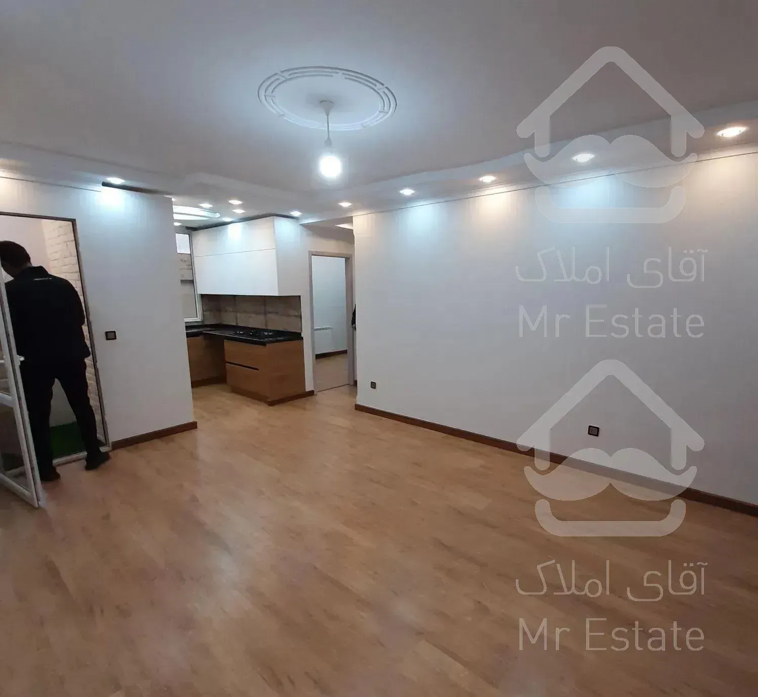 63 متر/سهروردی پالیزی/طبقه 5/شخصی ساز