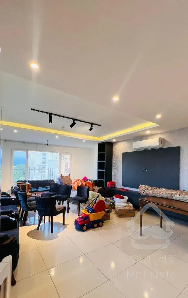 فروش واحد ۱۰۳متری لوکس طبقه ۳