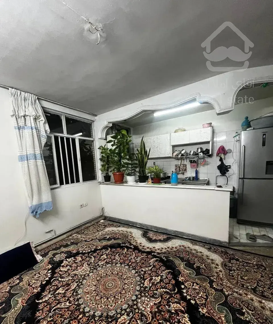 37متر * تک واحدی *انباری * یک خواب        دربندی