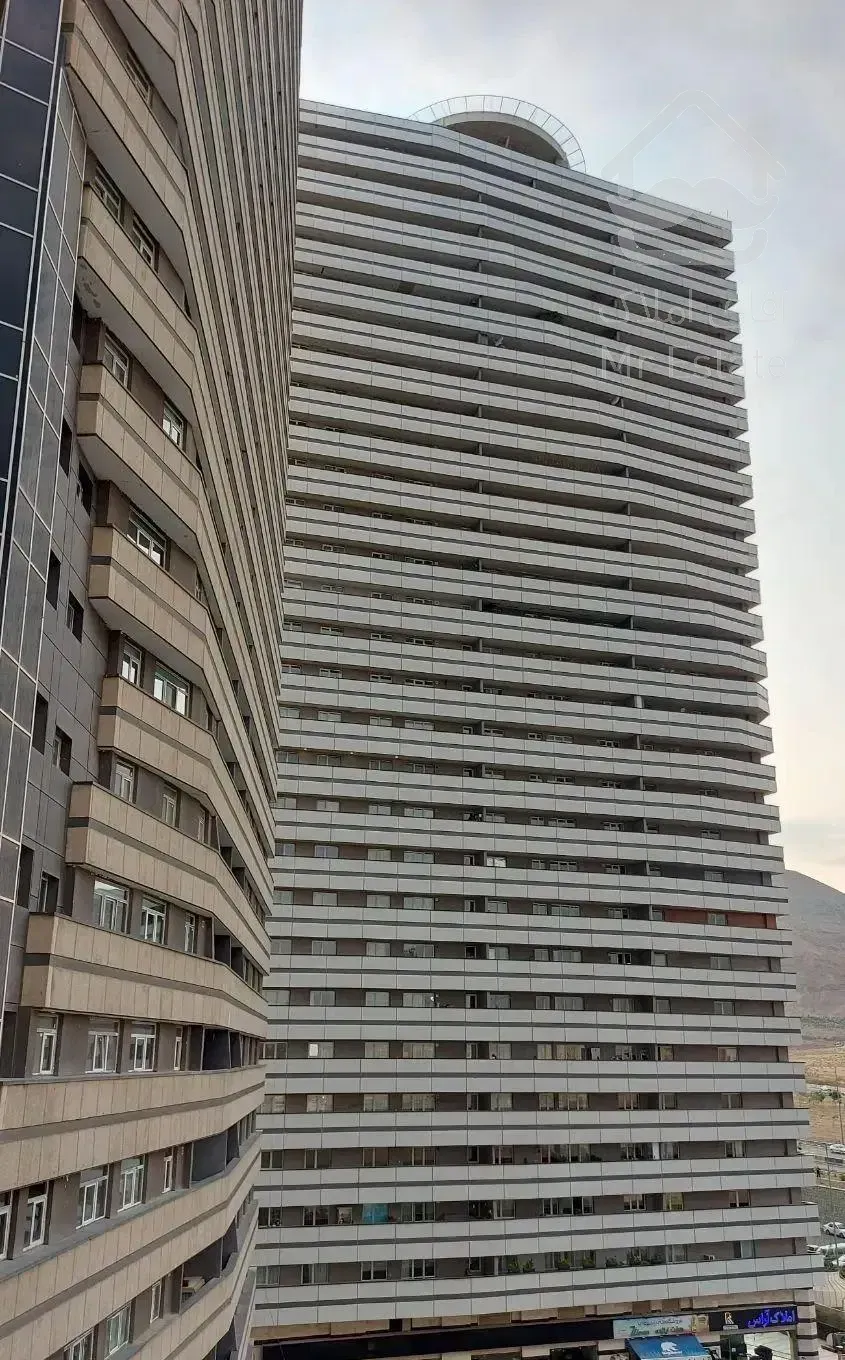 ۱۰۸ متر/۲خواب/کلید نخورده/جنوبی/برج B3