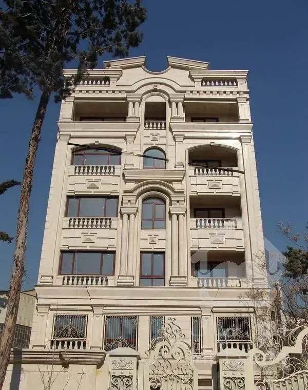 فروش آپارتمان ۱۰۰ متری/جلو/کلید اول