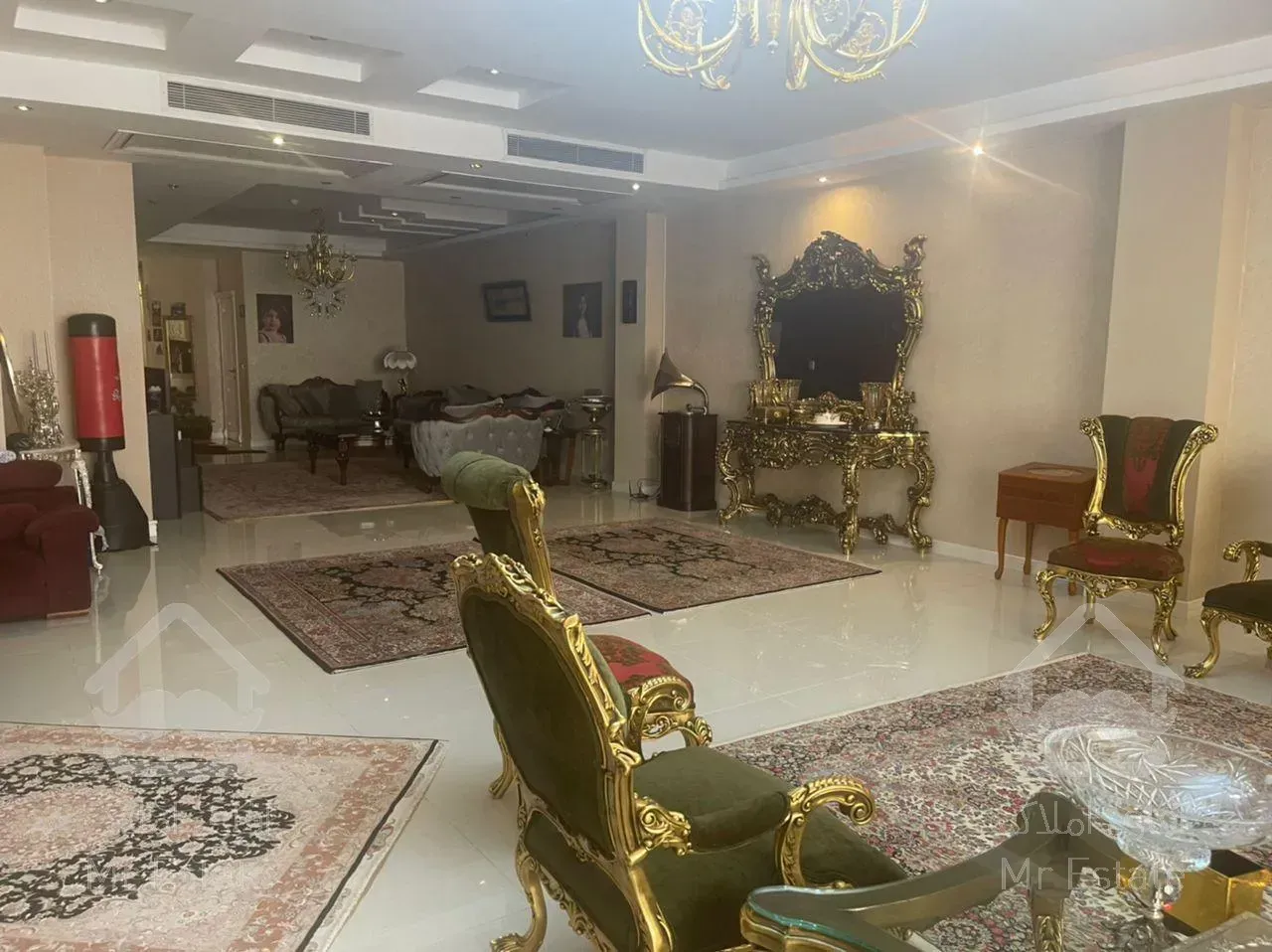 اجاره و رهن آپارتمان ولنجک 280  متر لوکس