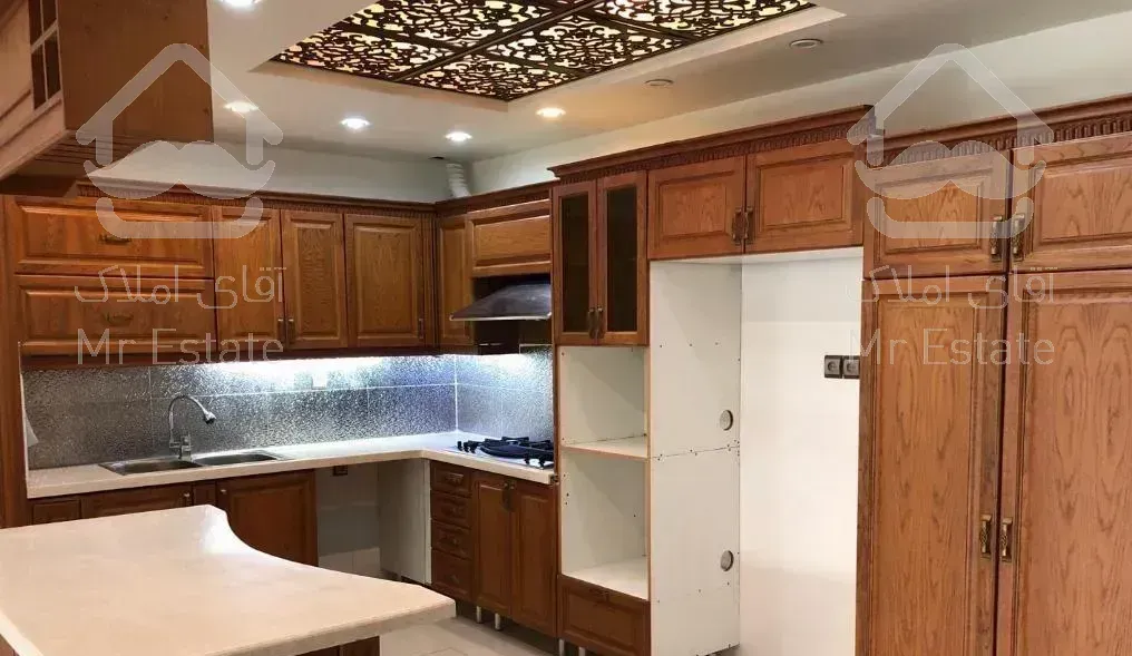 ۱۲۰ متر طراحی ایتالیایی با ۱۲۰ متر بالکن رویایی