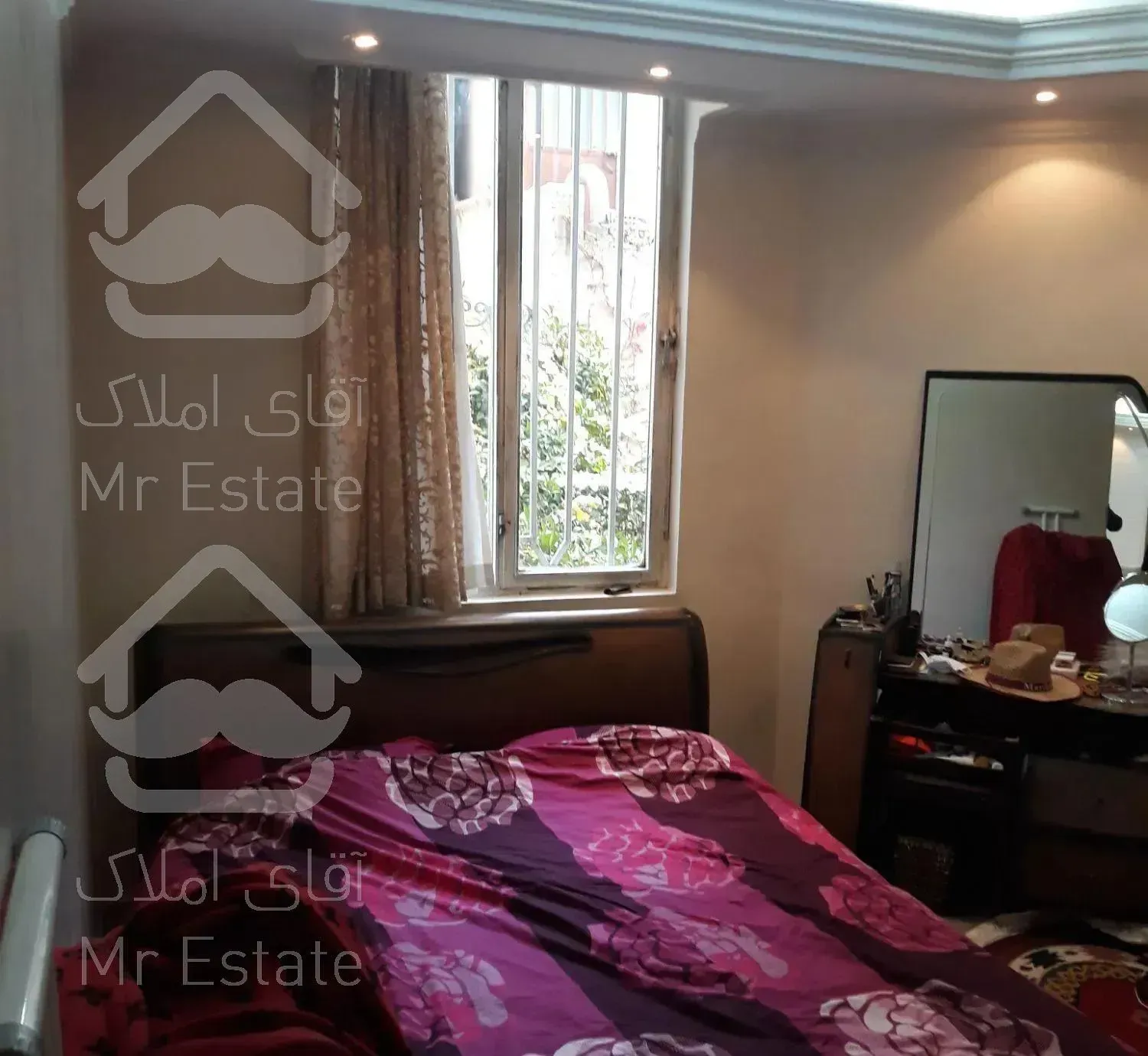 *۱۲۰متر تکواحدی گلها*