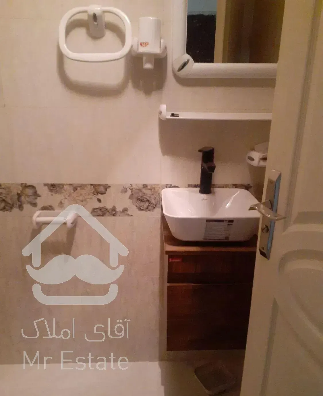 گیشا ۸۲متر ۲خوابه