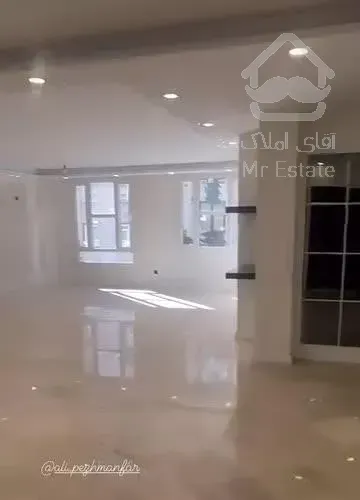 آپارتمان در آجودانیه ۱۳۶ متر فول نوسازی