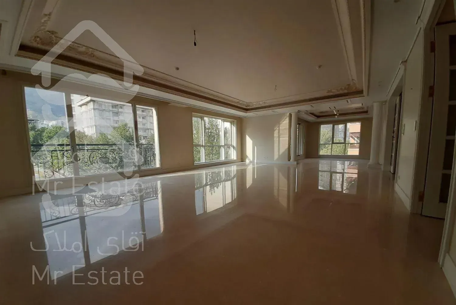 زعفرانیه (فرخ) ۴۵۰متر ، کاخ کلاسیک