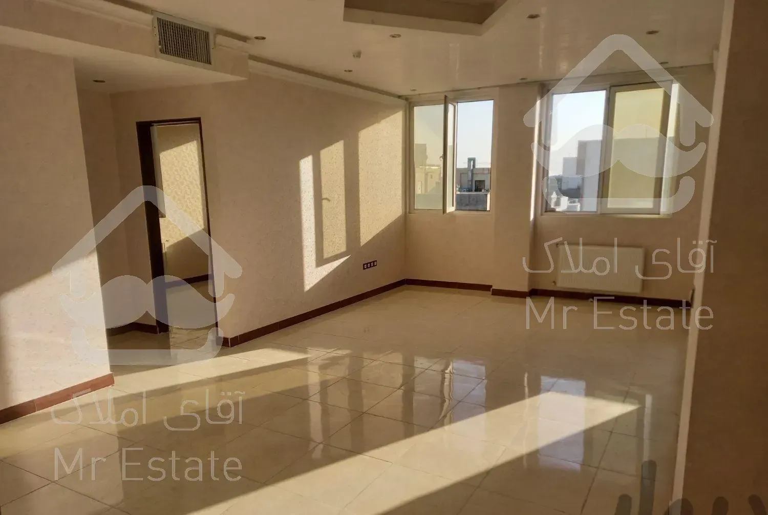 ۸۲ متری ۲خواب ۲ واحدی ۲نبش غرق نور