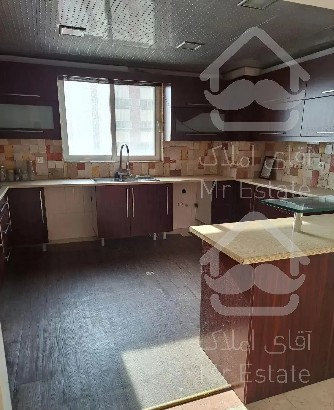 ۱۲۶ متر ۲ خوابه دید کل تهران بام سعادت آباد