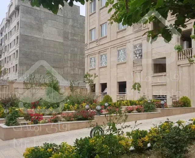 آپارتمان ٩٧ متر دوخوابه در خیابان ولیعصر