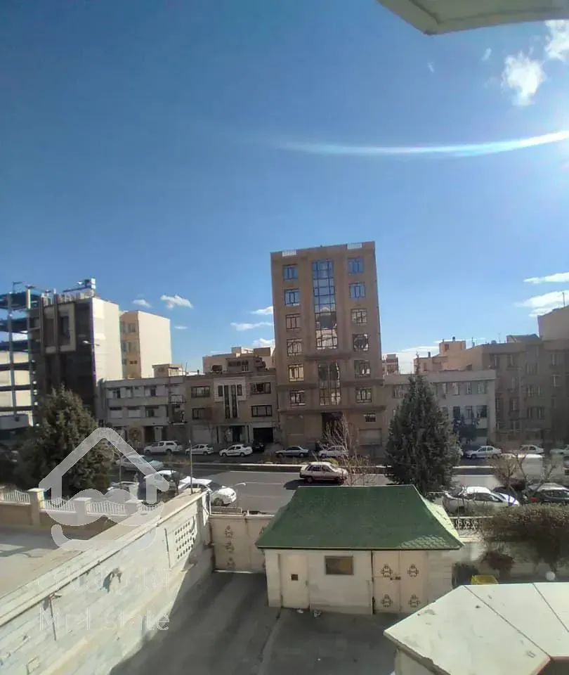 آپارتمان ۱۴۰ متری سعادت آباد