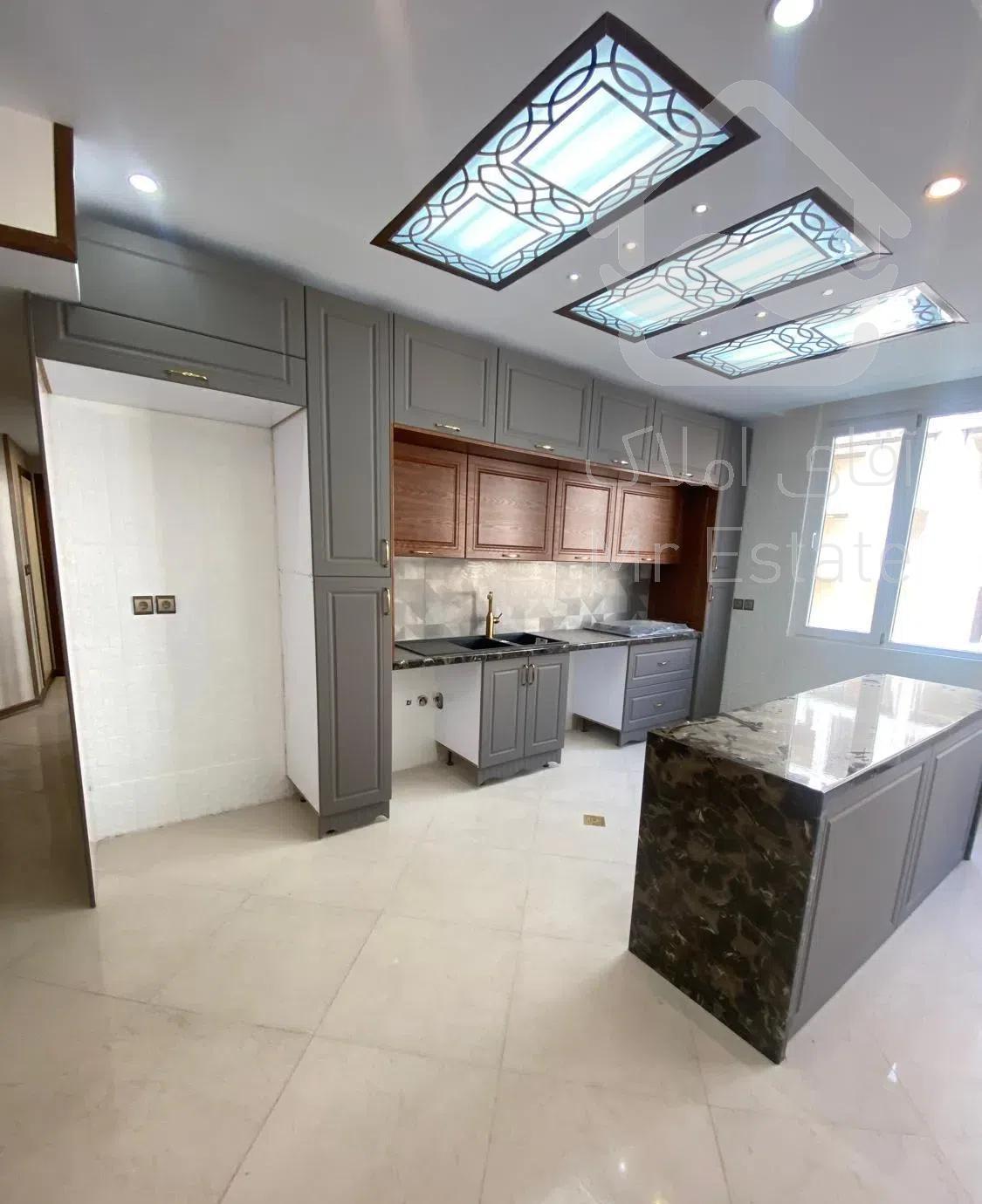 ۱۰۰ متر ۲ خوابه - کاشانی بهنام