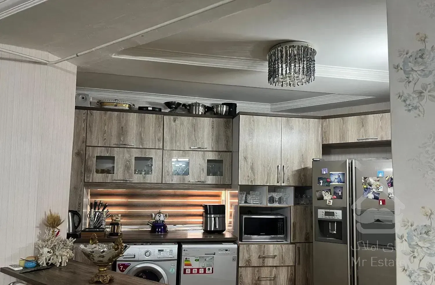 ۹۰متری نزدیک میدان ۱۷شهریور