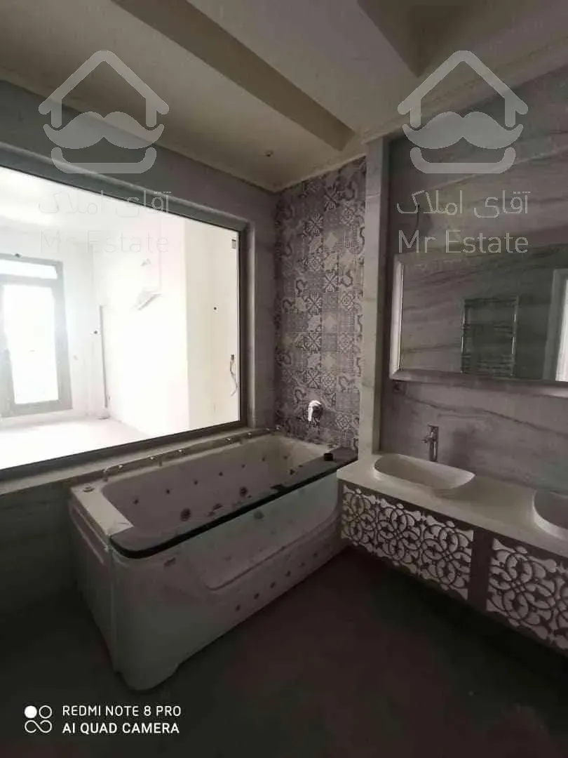 آپارتمان ۳۰۰متری نیاوران یاسر برج باغ تراس بزرگ نورگیر ۳خواب نوساز