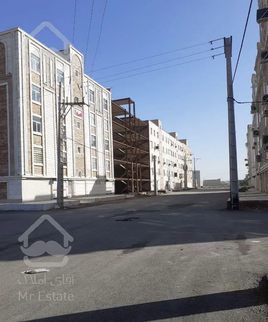 واحد شهرک برق ۹۵ متری