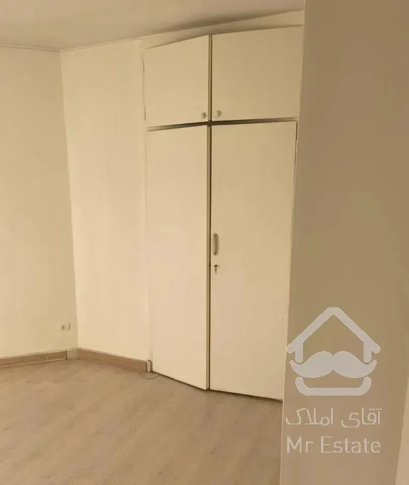 یک طبقه از دو طبقه در کوی فراز