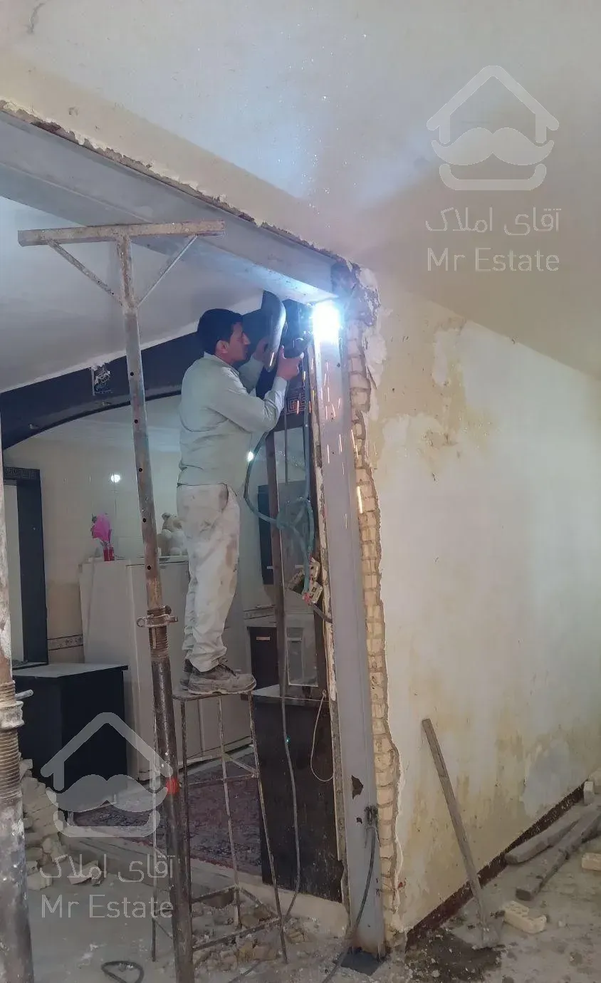 جوشکار تیراهن واسکلت نما ساختمان