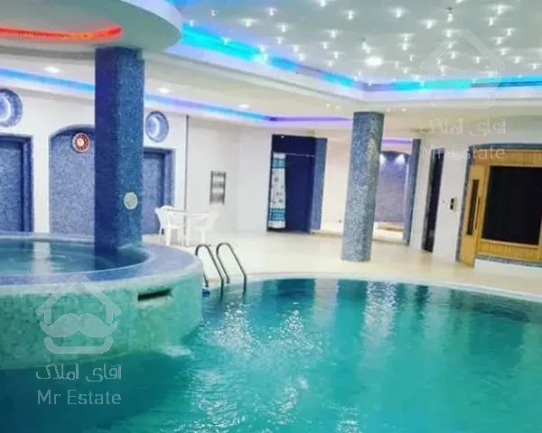 برقکاری و لوله‌کشی آب (برقکار، لوله‌کش)، استخر