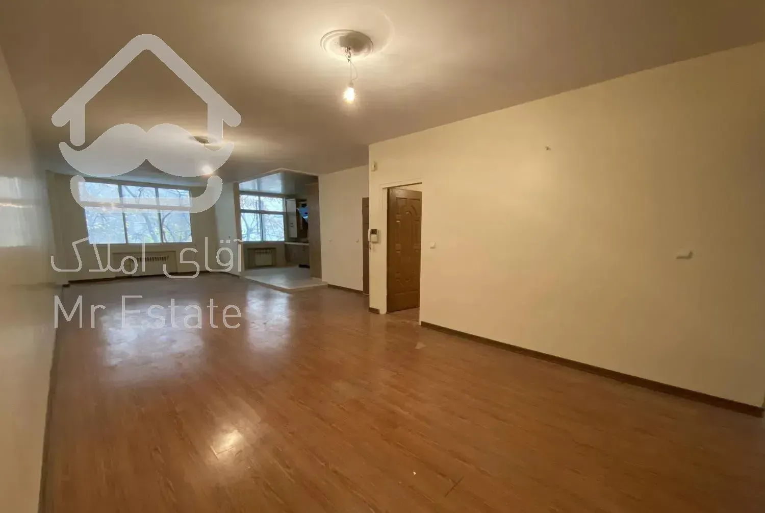 160 متر نزدیک مترو میرداماد