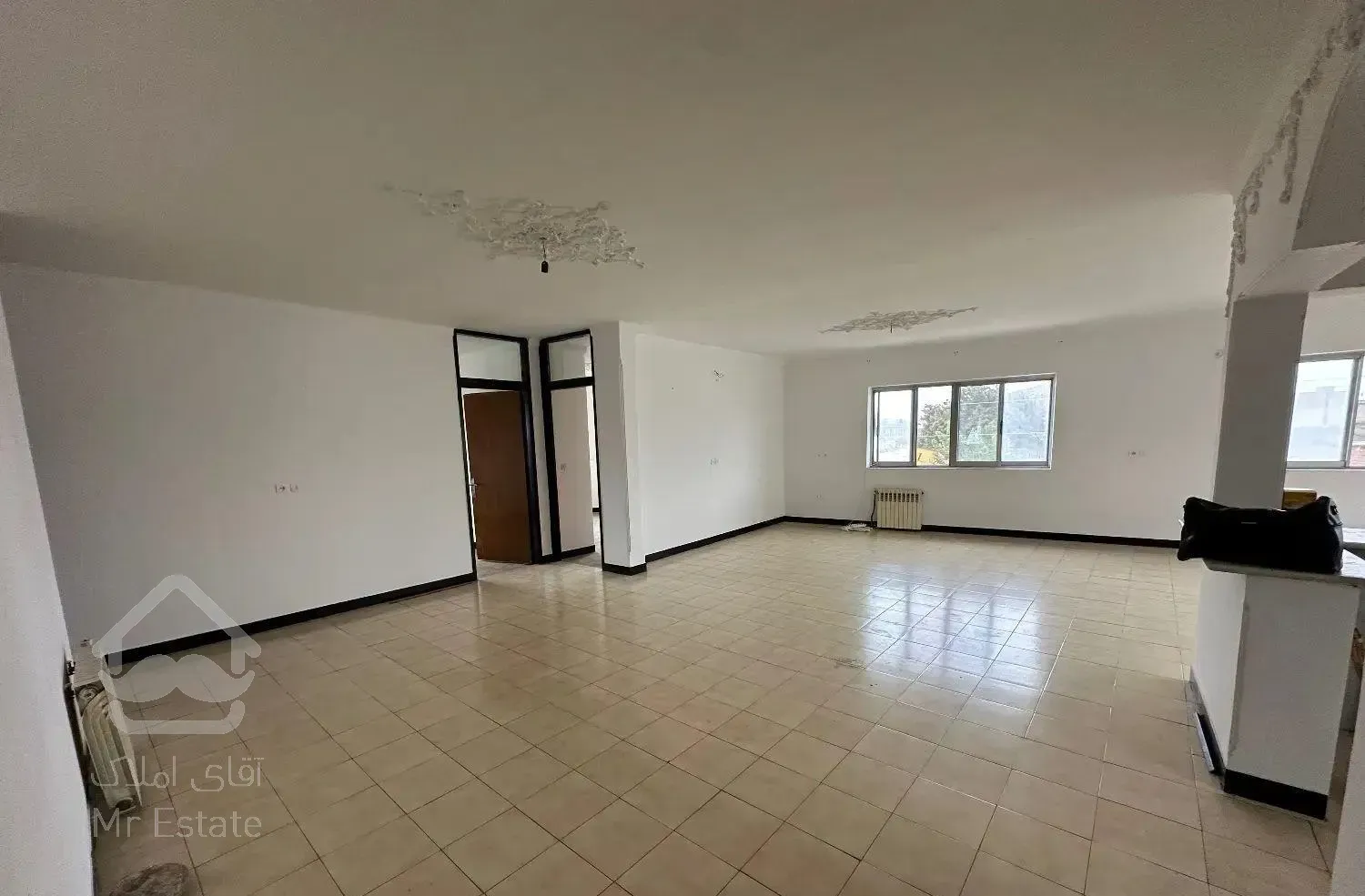 ۱۸۰ متر سه خواب مرکز شهر