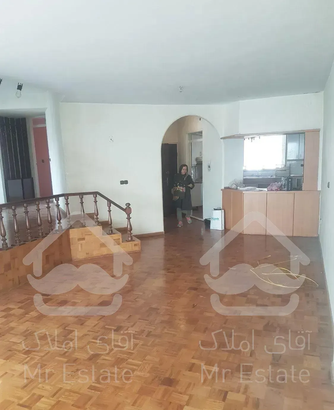 بالای بلوارکشاورز.زرتشت۱۲۵متر۳خوابه تکواحد