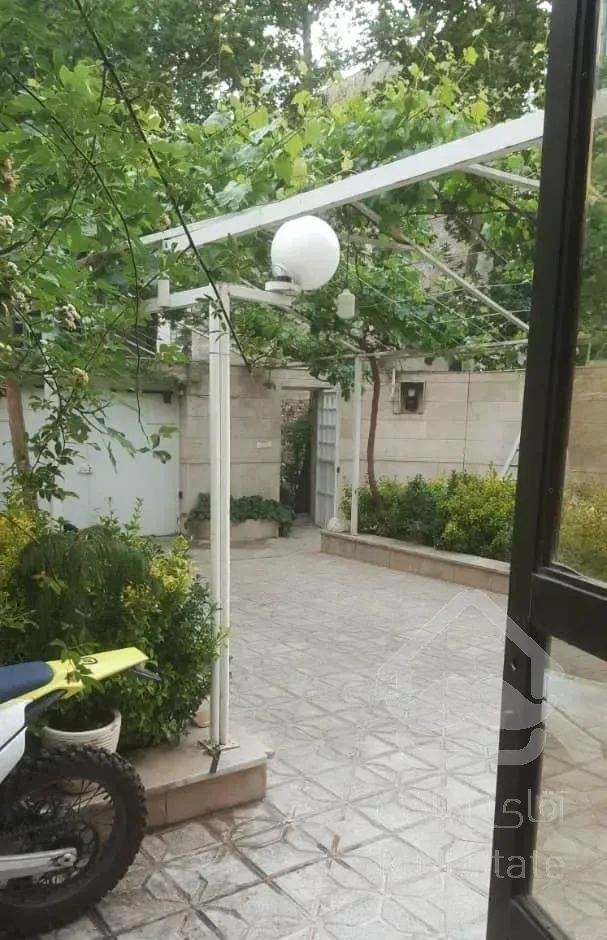 اجاره آپارتمان ۲۱۰ متری ۵ خوابه همکف در اقبال