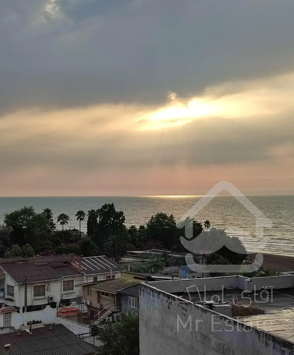 فروش آپارتمان ساحلی سند دار در خ آزادی محمودآباد