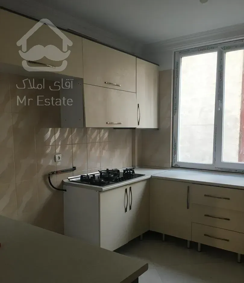 آپارتمان ، ۸۰ متری ، تک واحدی