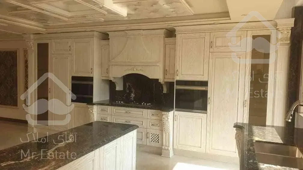 فروش اپارتمان سه خواب ۲۴۰متری آیت الله کاشانی