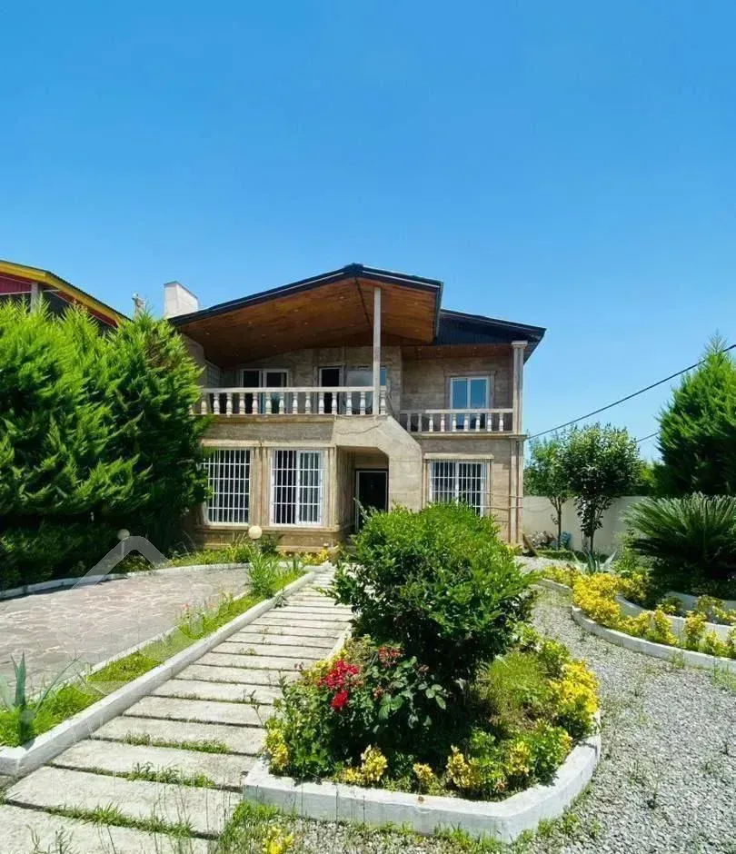 ویلا باغچه دوبلکس ۲۸۰ متر شهرکی سندتکبرگ