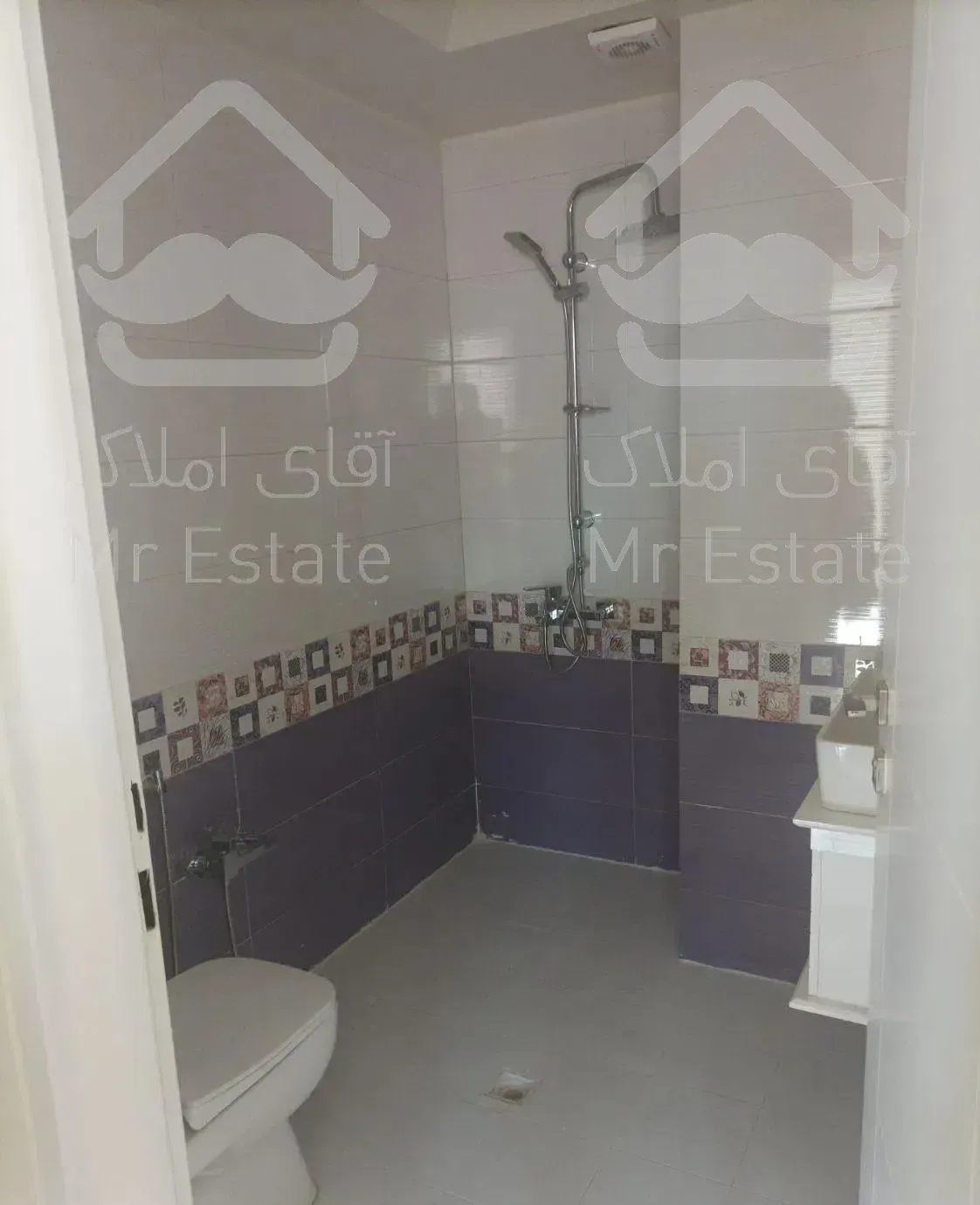 آپارتمان ۱۳۴متر ۳ خواب دریاچه چیتگر