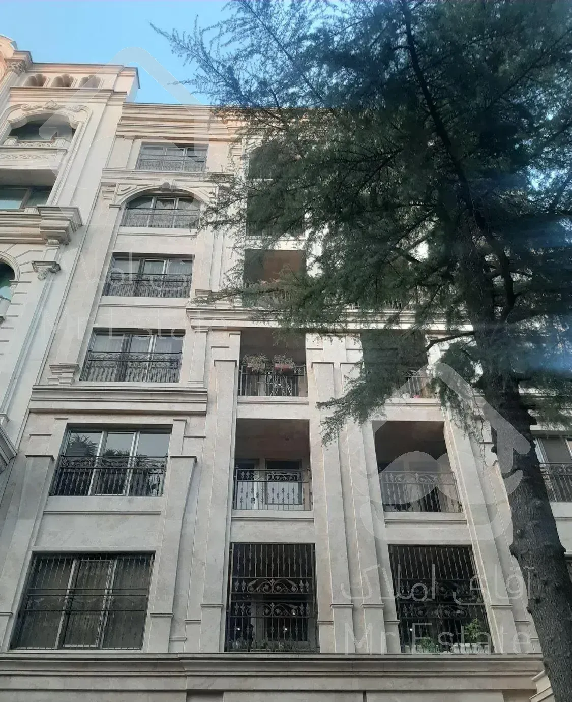 پاسداران دروس ۱۷۰ متر برج باغ