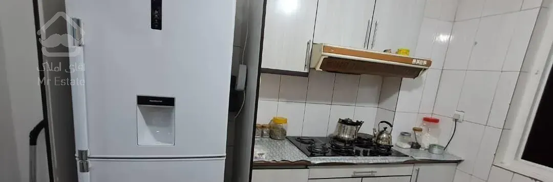 ۴۷متری/تک واحدی/با آسانسور و انباری/خ ۲۰متری