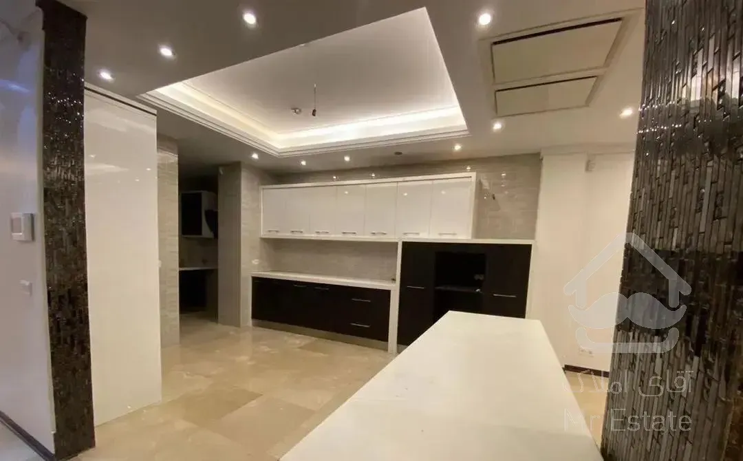 آپارتمان ۱۲۵ متری نیاوران