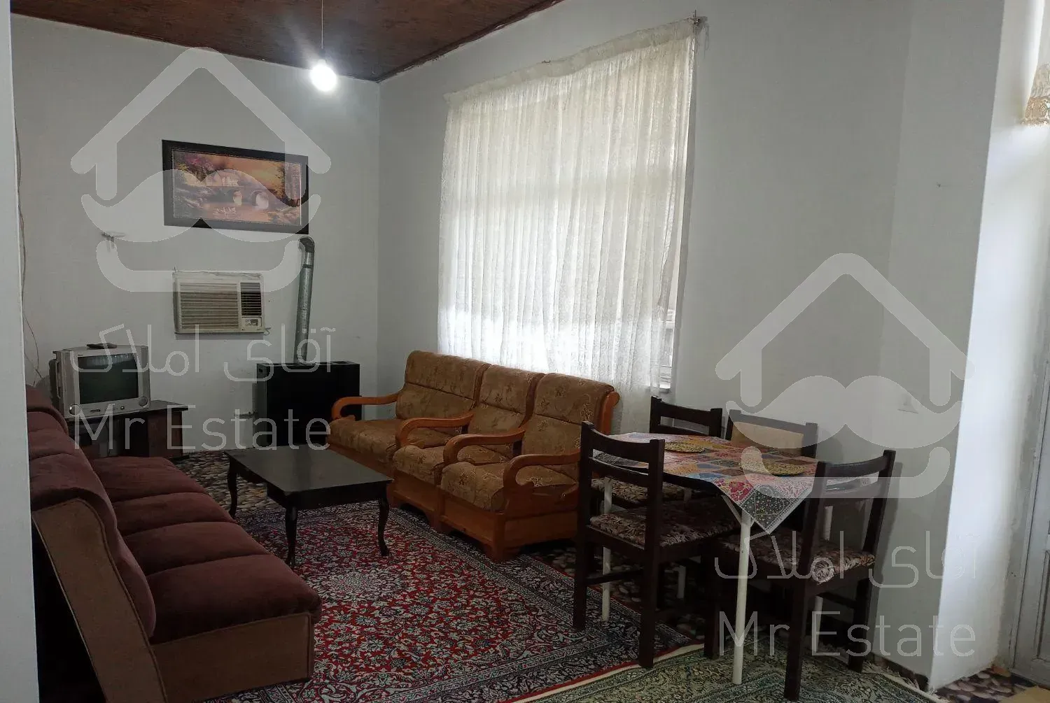 فاصله تا دریا ۹۰۰متر مرداب ۶۰۰متر