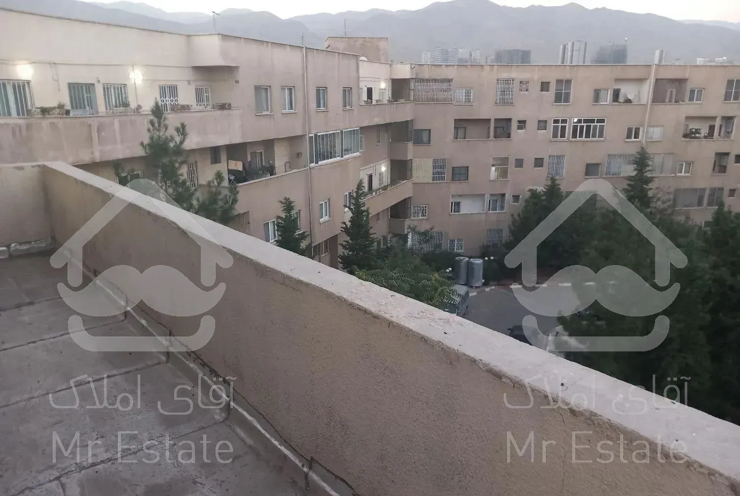 ۱۳۱متر۳خ شهرک غزالی شهرک شهرداری بلوک۱ ط۴