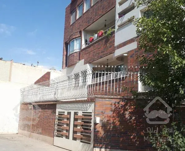 آپارتمان۶۸متر همکف حیاط اختصاصی خ مبارزان غربی