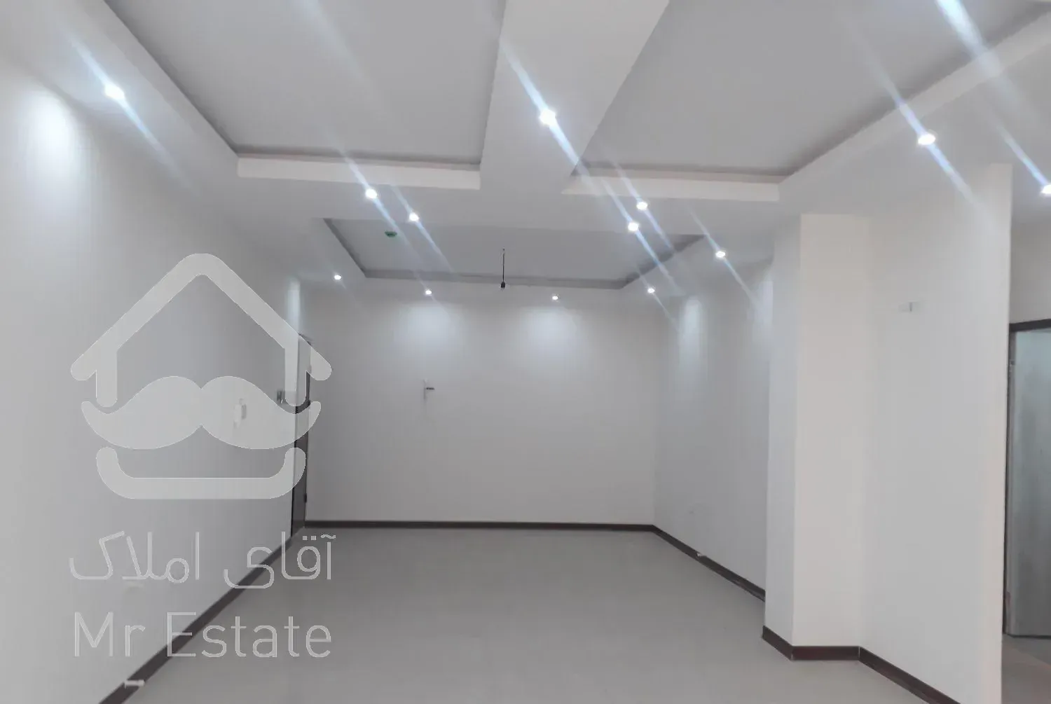 ۸۸متر/ط دوم نوساز   چهارراه نبوت روبروی  مهستان